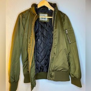 Levi’s Insulated Bomber Jacket